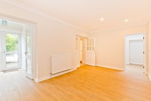 Dining Room- click for photo gallery